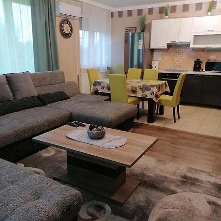 Mesi Lux Apartman Hajdúszoboszló Kültér fotó